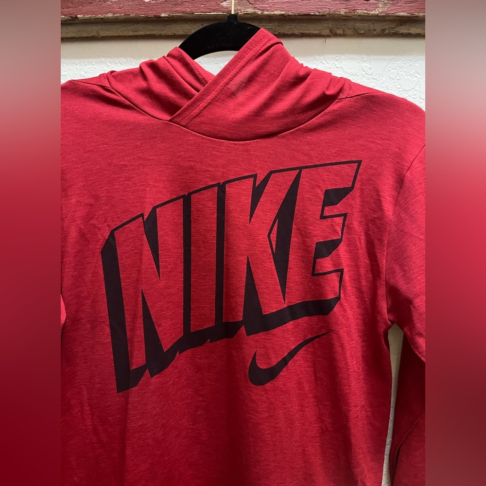 Boys long sleeve Nike hooded shirt